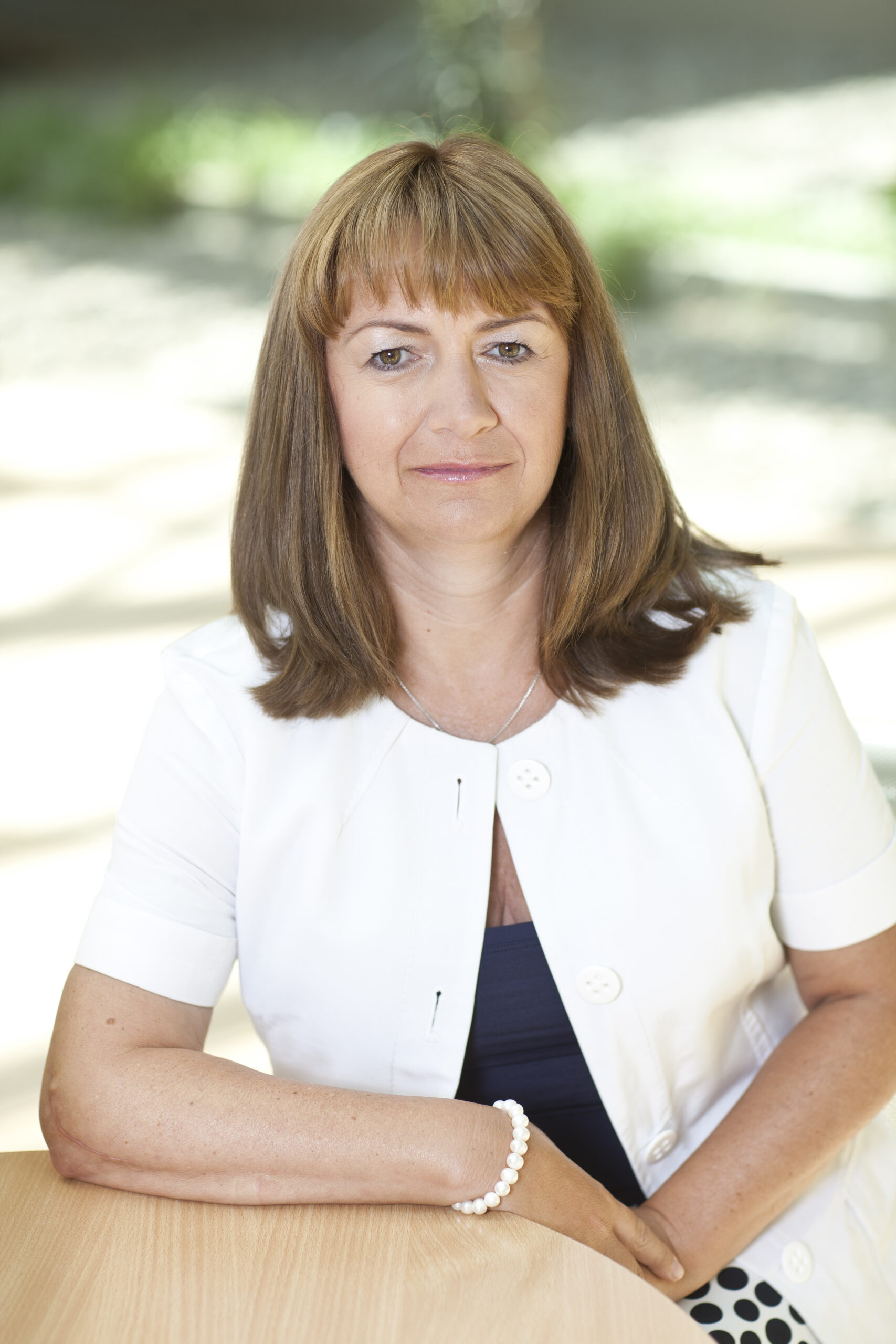 dr. K&ouml;vesi Gabriella