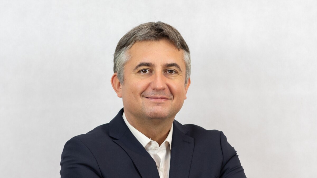 Demk&oacute; Attila
